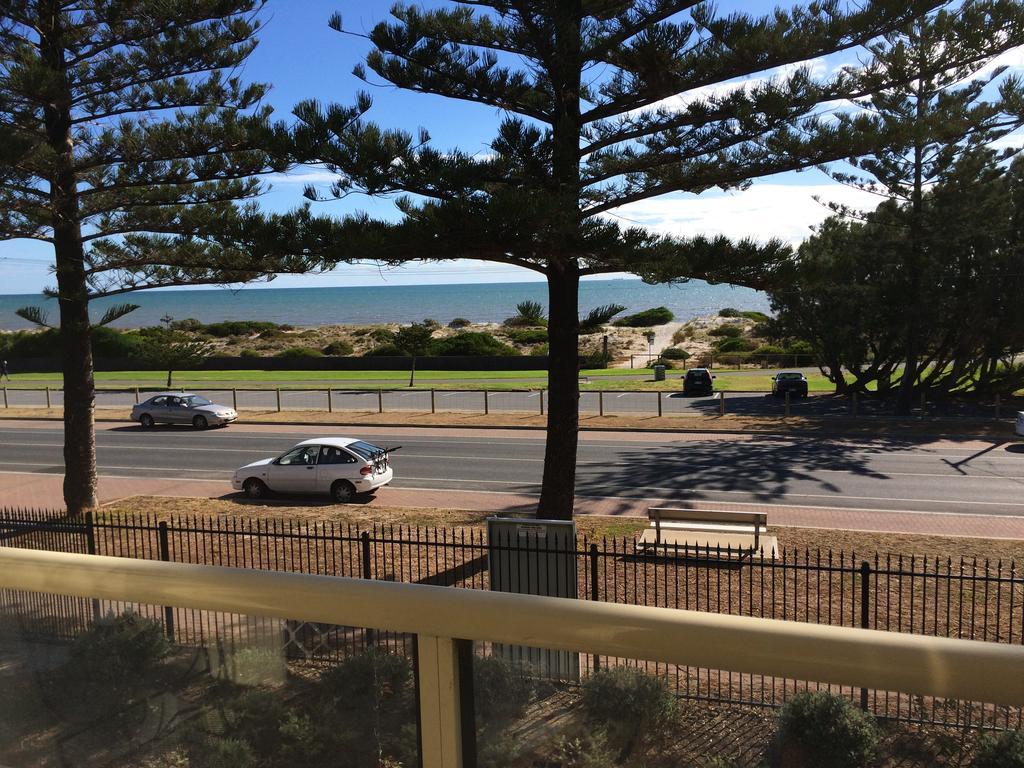 Adelaide - Semaphore Beach Front Zewnętrze zdjęcie